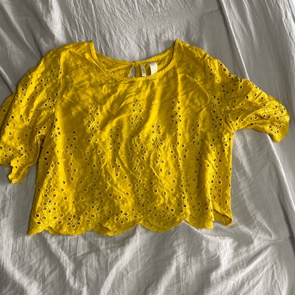COPY - T- Blouse yellow ! - Picture 1 of 3